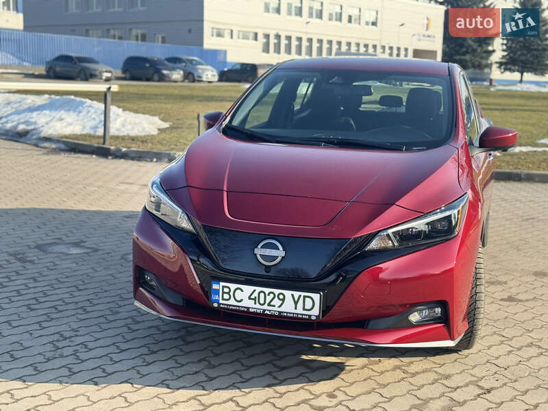 Хетчбек Nissan Leaf 2024 в Шептицькому