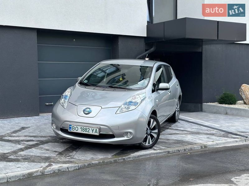 Хэтчбек Nissan Leaf 2015 в Тернополе фото 2 Хэтчбек Nissan Leaf 2015 в Тернополе