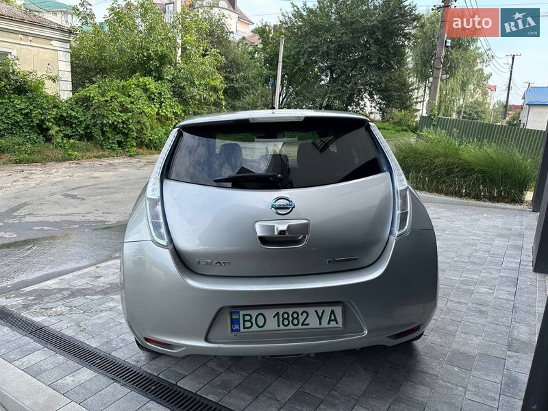 Хэтчбек Nissan Leaf 2015 в Тернополе фото 7 Хэтчбек Nissan Leaf 2015 в Тернополе