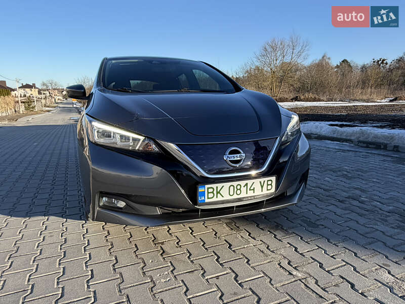 Хэтчбек Nissan Leaf 2018 в Ровно