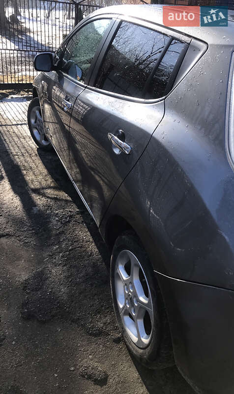 Хетчбек Nissan Leaf 2014 в Вінниці