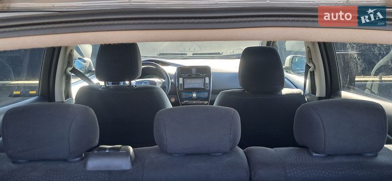 Хетчбек Nissan Leaf 2014 в Млиніві