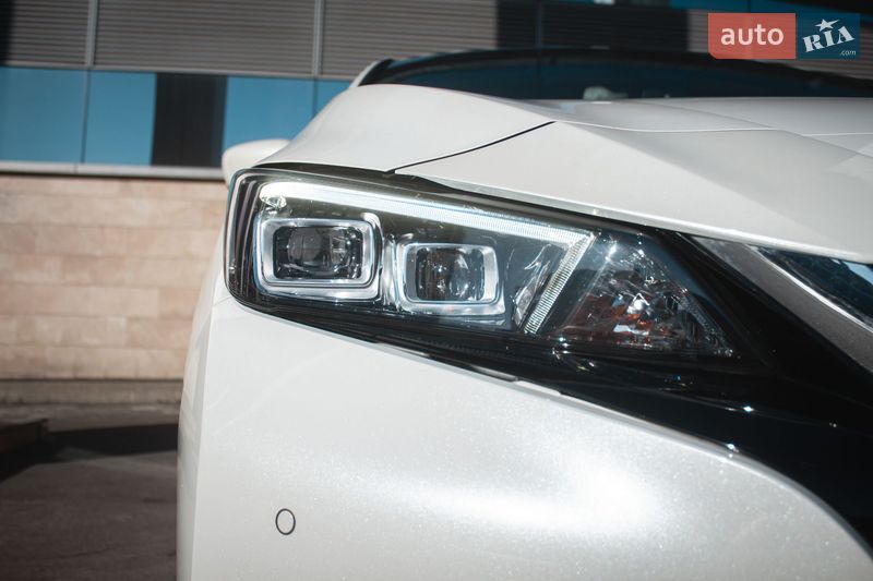 Хетчбек Nissan Leaf 2020 в Києві