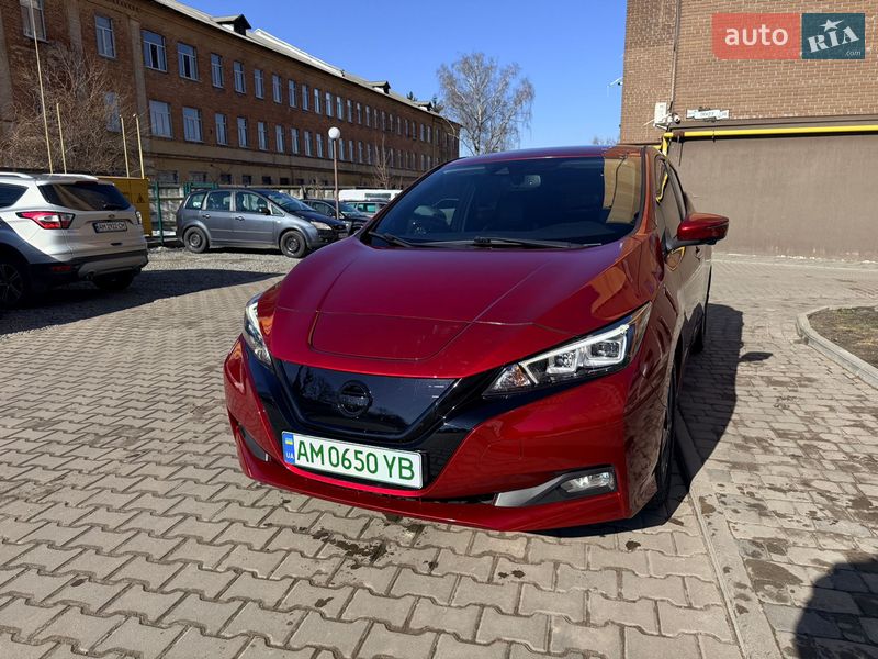 Хэтчбек Nissan Leaf 2018 в Житомире