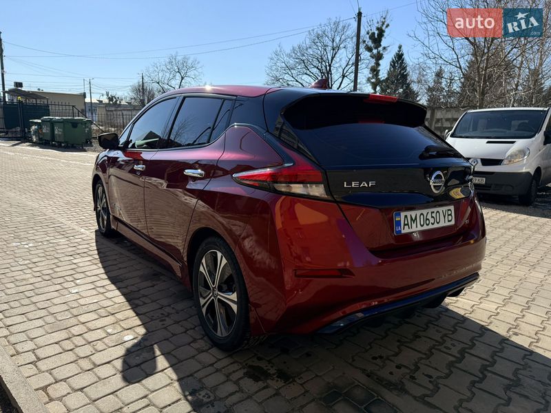 Хэтчбек Nissan Leaf 2018 в Житомире