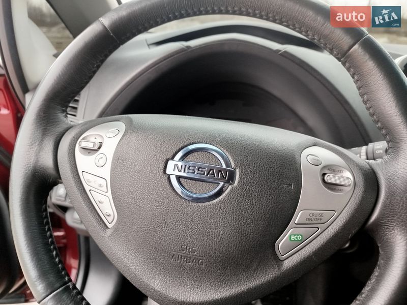 Хетчбек Nissan Leaf 2016 в Житомирі