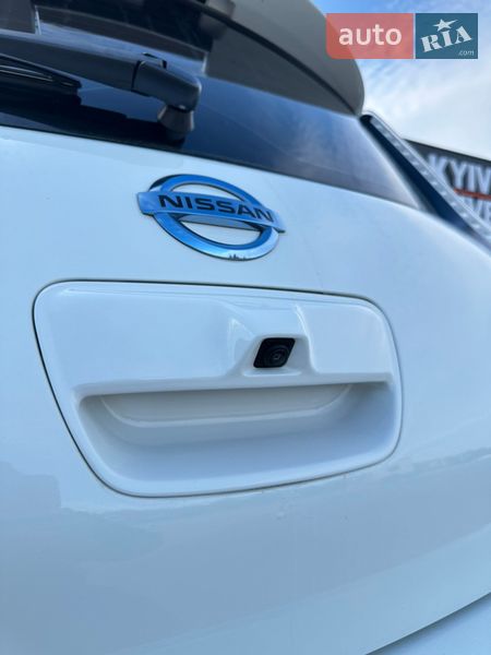 Хэтчбек Nissan Leaf 2016 в Киеве