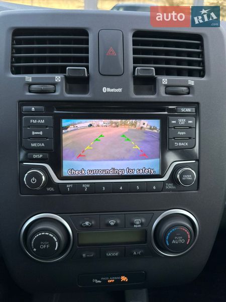 Хэтчбек Nissan Leaf 2016 в Киеве