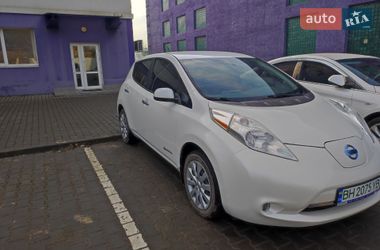 Хетчбек Nissan Leaf 2015 в Одесі
