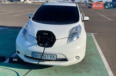 Хетчбек Nissan Leaf 2013 в Одесі