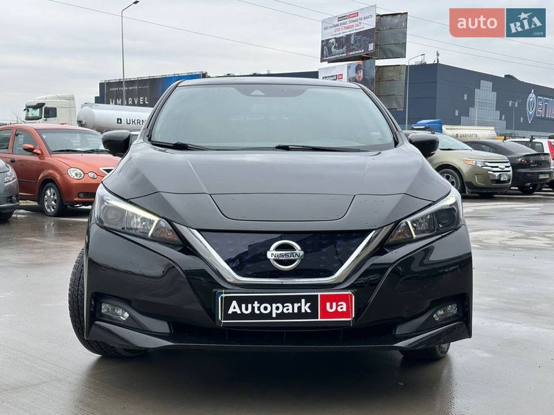 Хетчбек Nissan Leaf 2018 в Львові