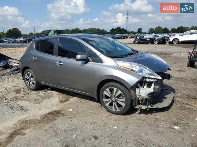 Хэтчбек Nissan Leaf 2014 в Львове