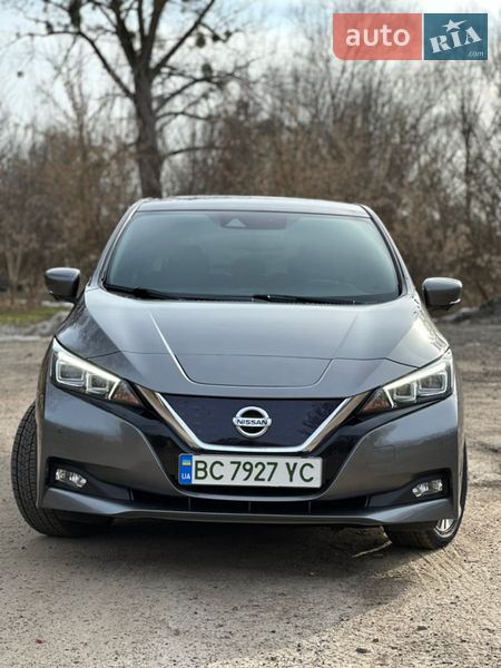 Хетчбек Nissan Leaf 2018 в Львові
