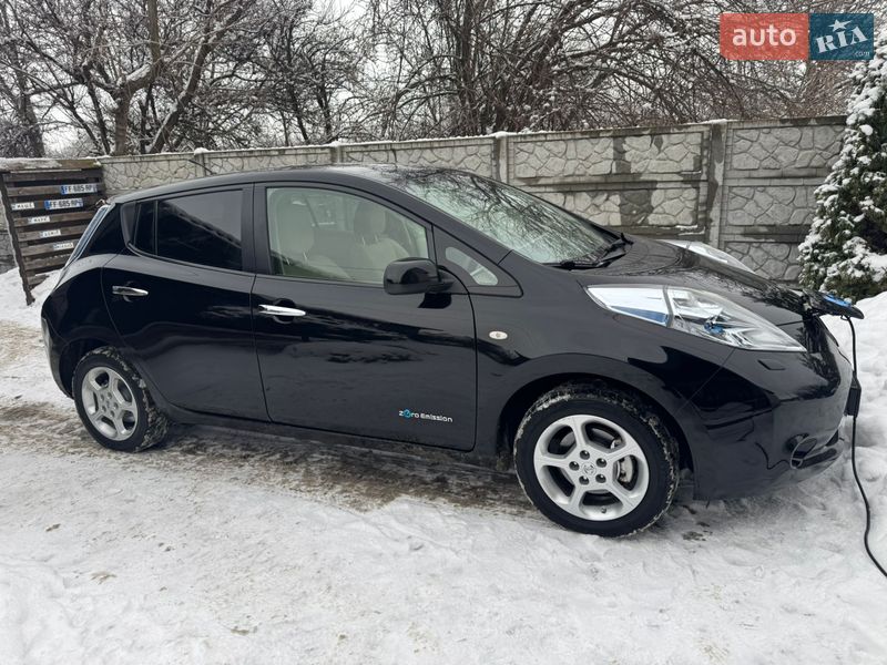 Хетчбек Nissan Leaf 2012 в Білій Церкві