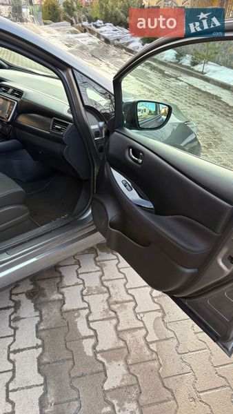 Хэтчбек Nissan Leaf 2019 в Хмельницком