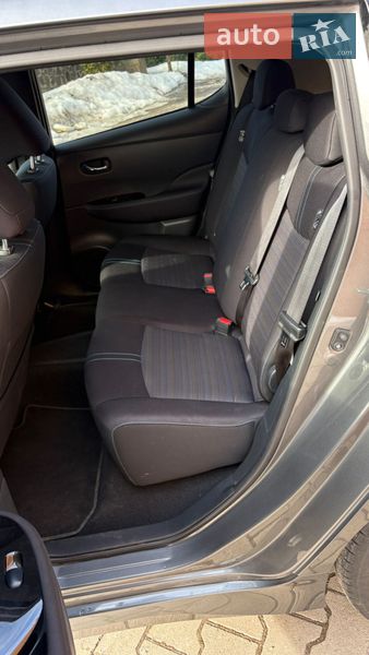 Хэтчбек Nissan Leaf 2019 в Хмельницком