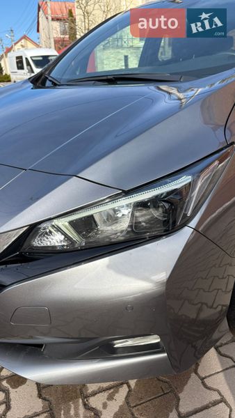 Хэтчбек Nissan Leaf 2019 в Хмельницком