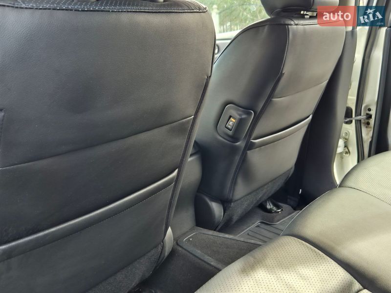 Хэтчбек Nissan Leaf 2016 в Золочеве