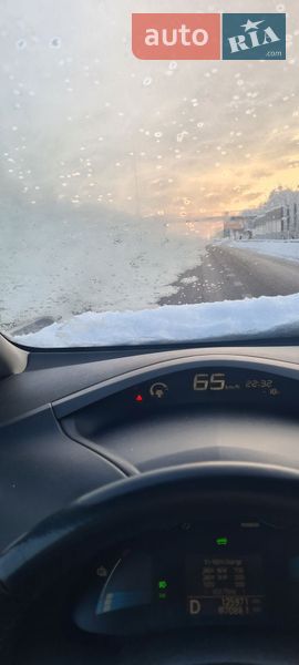 Хэтчбек Nissan Leaf 2015 в Киеве