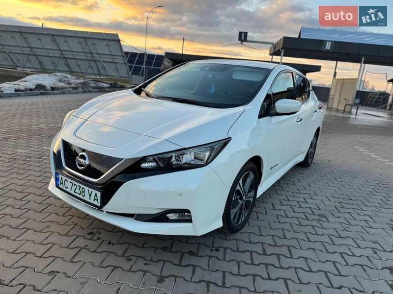 Хэтчбек Nissan Leaf 2018 в Владимире