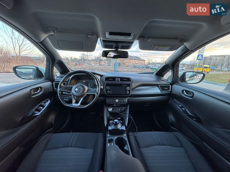 Хэтчбек Nissan Leaf 2018 в Владимире