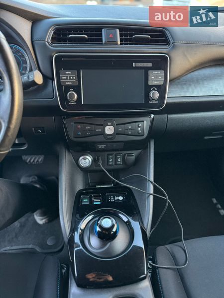 Хэтчбек Nissan Leaf 2018 в Владимире