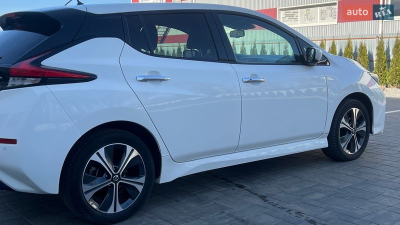 Хетчбек Nissan Leaf 2019 в Луцьку