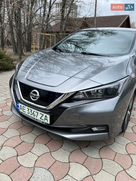 Хэтчбек Nissan Leaf 2020 в Днепре