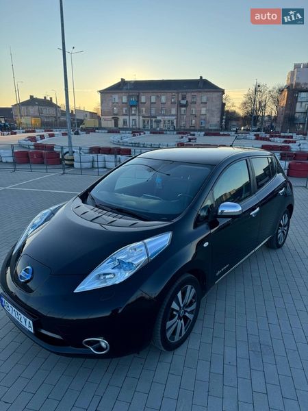 Хетчбек Nissan Leaf 2013 в Вінниці