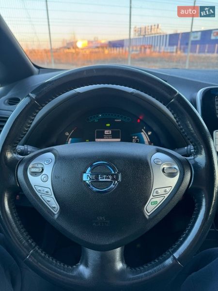 Хетчбек Nissan Leaf 2013 в Вінниці