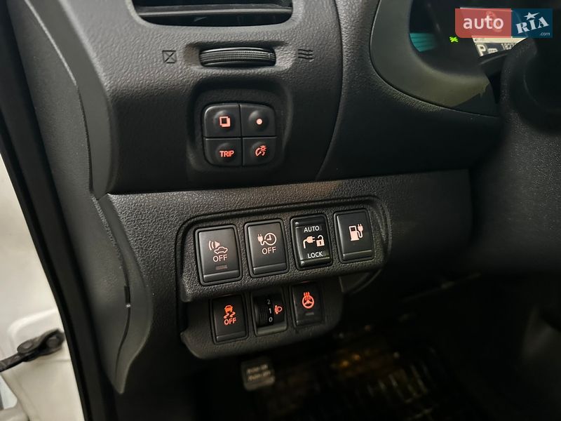 Хетчбек Nissan Leaf 2016 в Луцьку