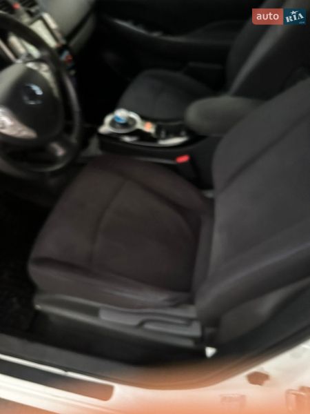 Хетчбек Nissan Leaf 2016 в Луцьку