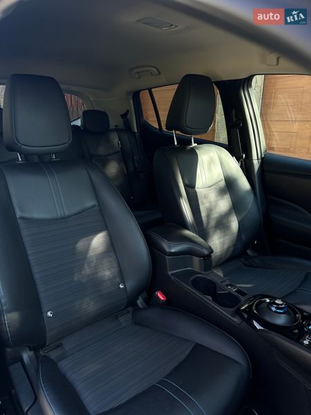 Хетчбек Nissan Leaf 2018 в Львові