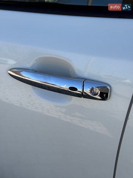 Хэтчбек Nissan Leaf 2016 в Каменец-Подольском