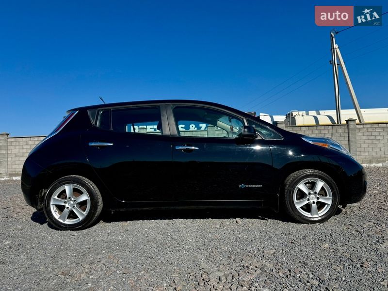 Хетчбек Nissan Leaf 2014 в Рівному