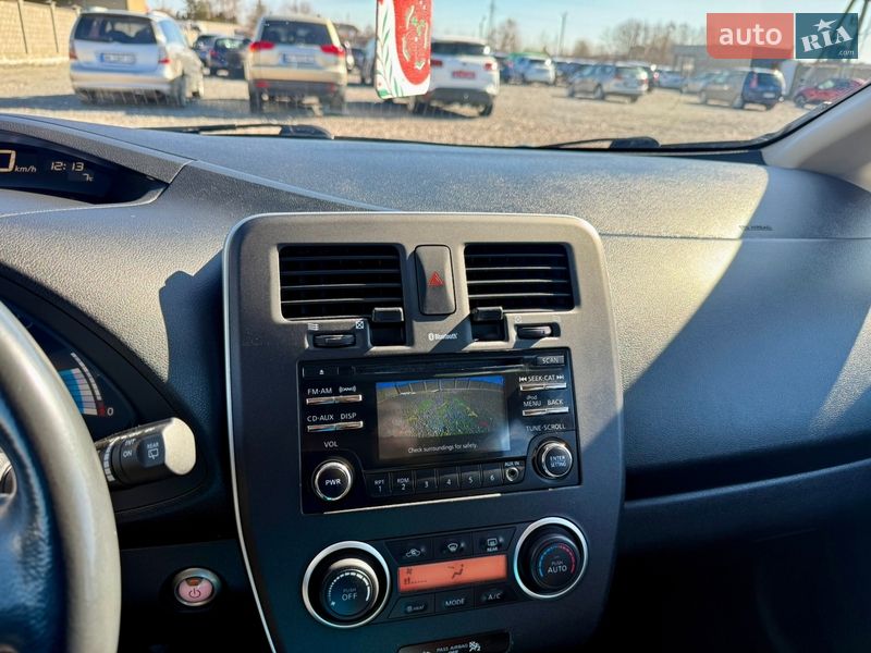 Хетчбек Nissan Leaf 2014 в Рівному