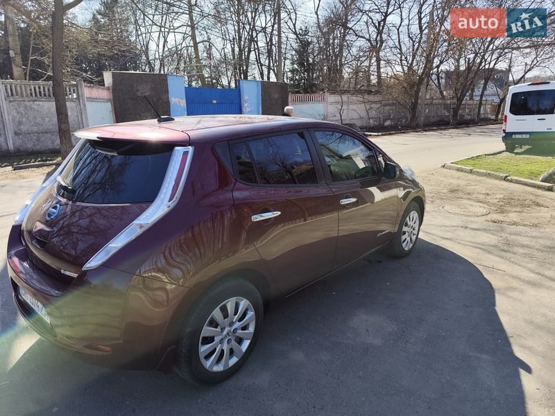 Хетчбек Nissan Leaf 2016 в Одесі