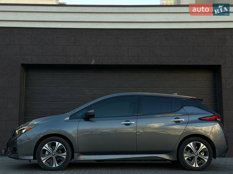 Хэтчбек Nissan Leaf 2020 в Николаеве