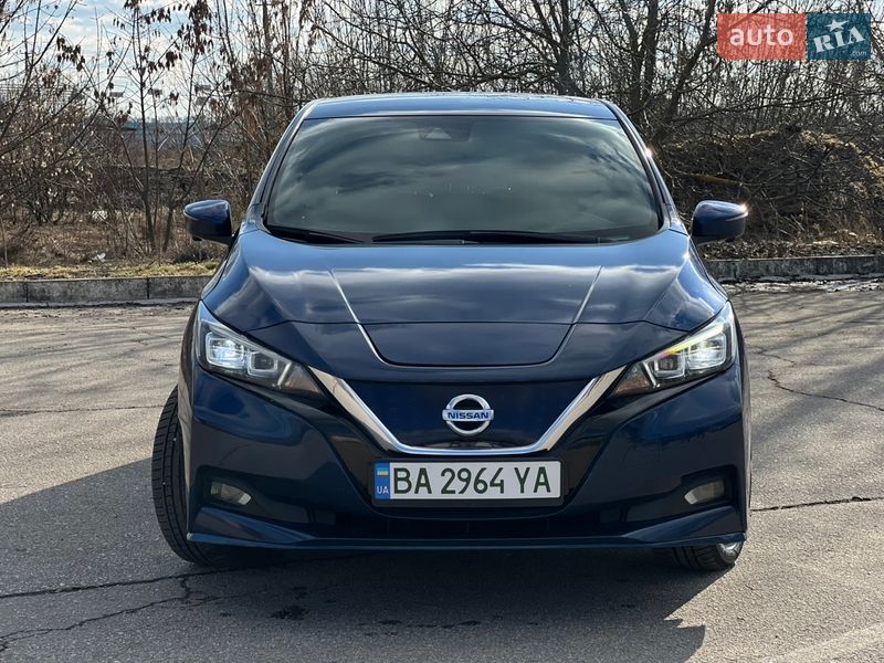 Хэтчбек Nissan Leaf 2020 в Кропивницком