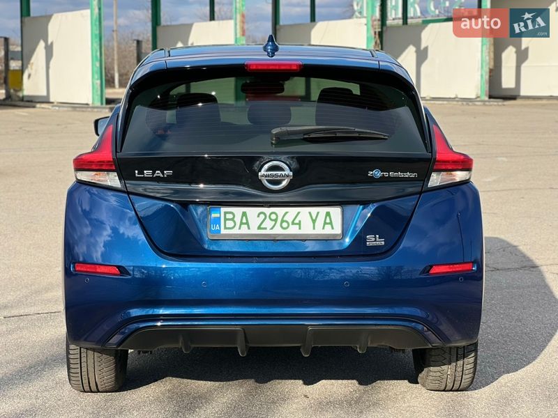 Хэтчбек Nissan Leaf 2020 в Кропивницком