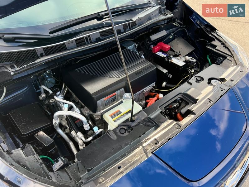 Хэтчбек Nissan Leaf 2020 в Кропивницком