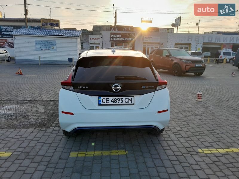Хэтчбек Nissan Leaf 2019 в Черновцах