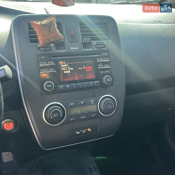 Хетчбек Nissan Leaf 2015 в Одесі