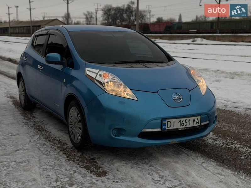 Хэтчбек Nissan Leaf 2014 в Любаре