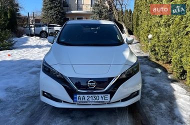 Хэтчбек Nissan Leaf 2022 в Киеве