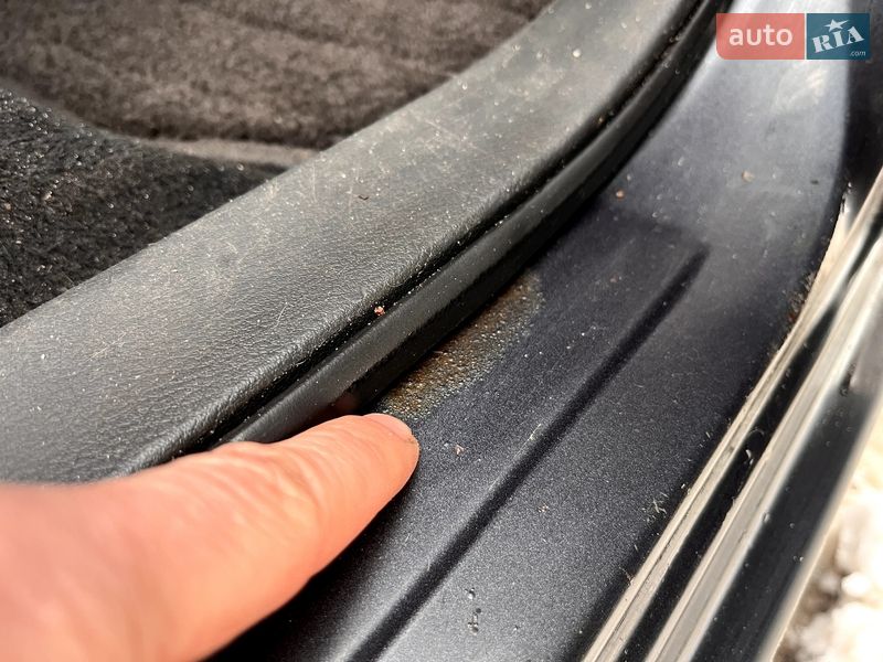 Хетчбек Nissan Leaf 2013 в Чернігові