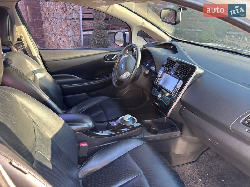 Хэтчбек Nissan Leaf 2014 в Стрые
