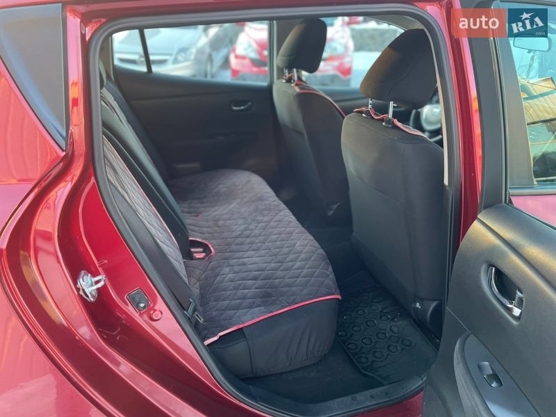 Хэтчбек Nissan Leaf 2014 в Виннице