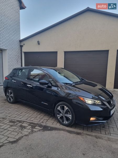 Хэтчбек Nissan Leaf 2019 в Черкассах