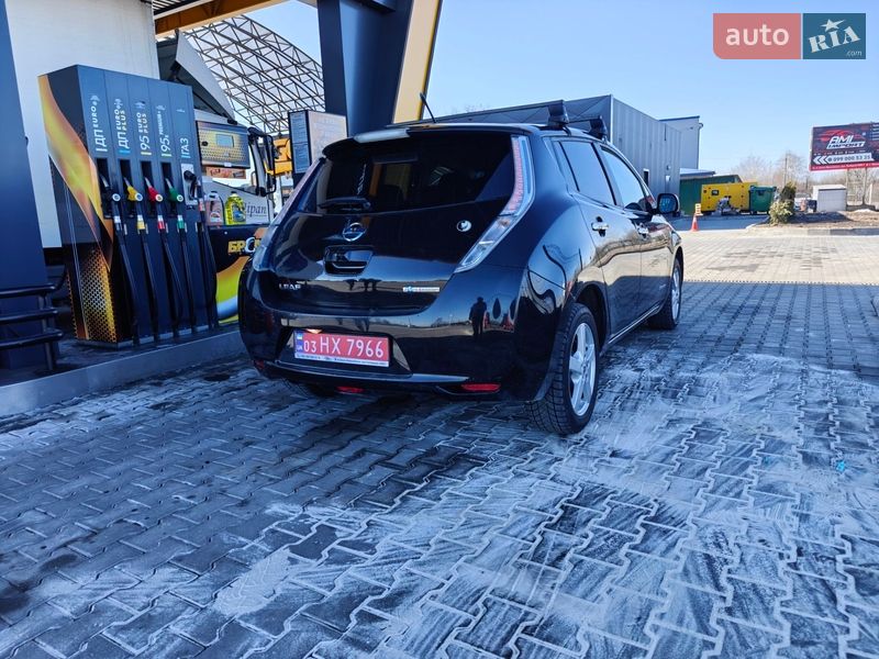 Хетчбек Nissan Leaf 2014 в Івано-Франківську